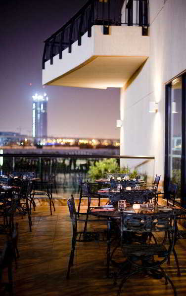 Park Apartments Dubai,An Edge By Rotana Hotel Экстерьер фото